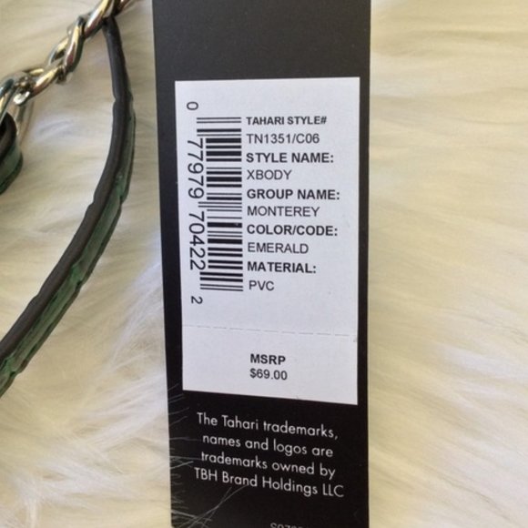 TAHARI 🆕️ RARE Emerald Crossbody - Picture 8 of 14